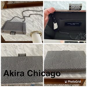 Akira Chicago Clutch